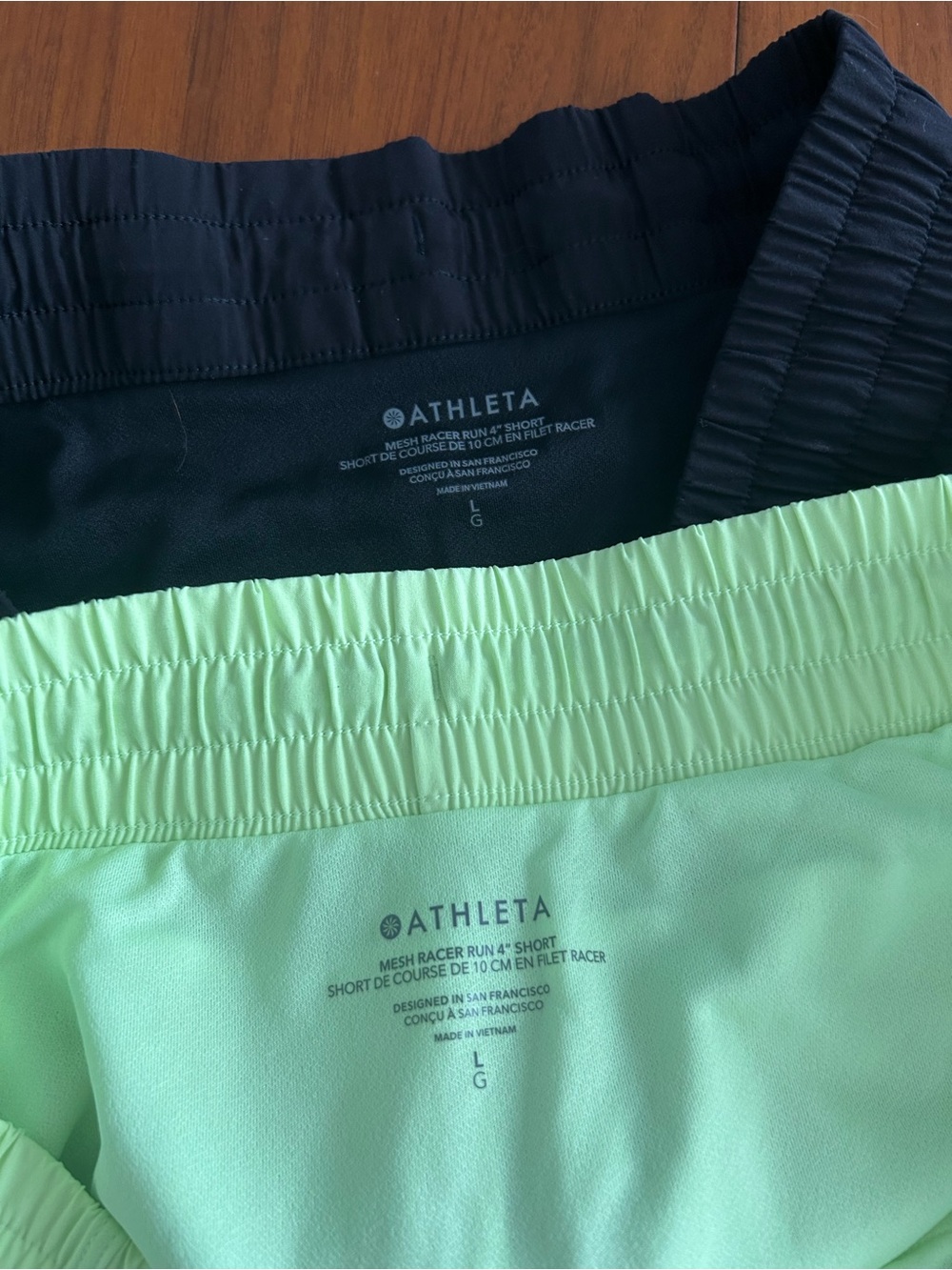 Athleta Mesh Racer Run Short 4“ Lot of 2 Black & Yellow Green - Picture 5 of 7